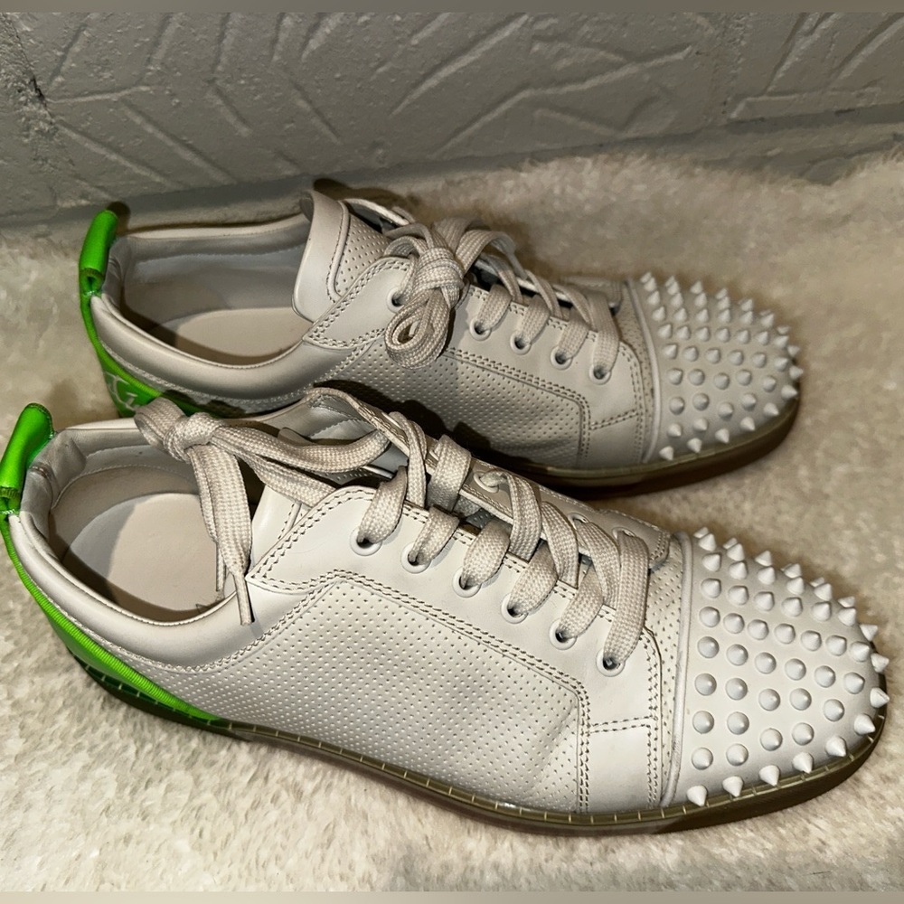 Christian Louboutin - Louis Junior Spikes sneakers Size 44 - Picture 4 of 15